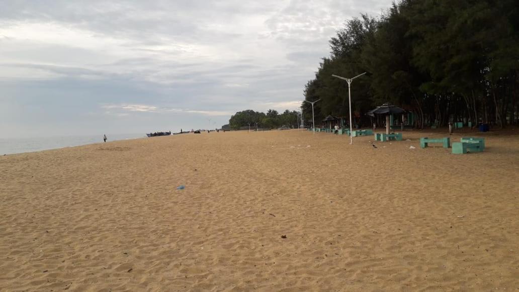 Dero Beach Holiday Home Batticaloa Buitenkant foto